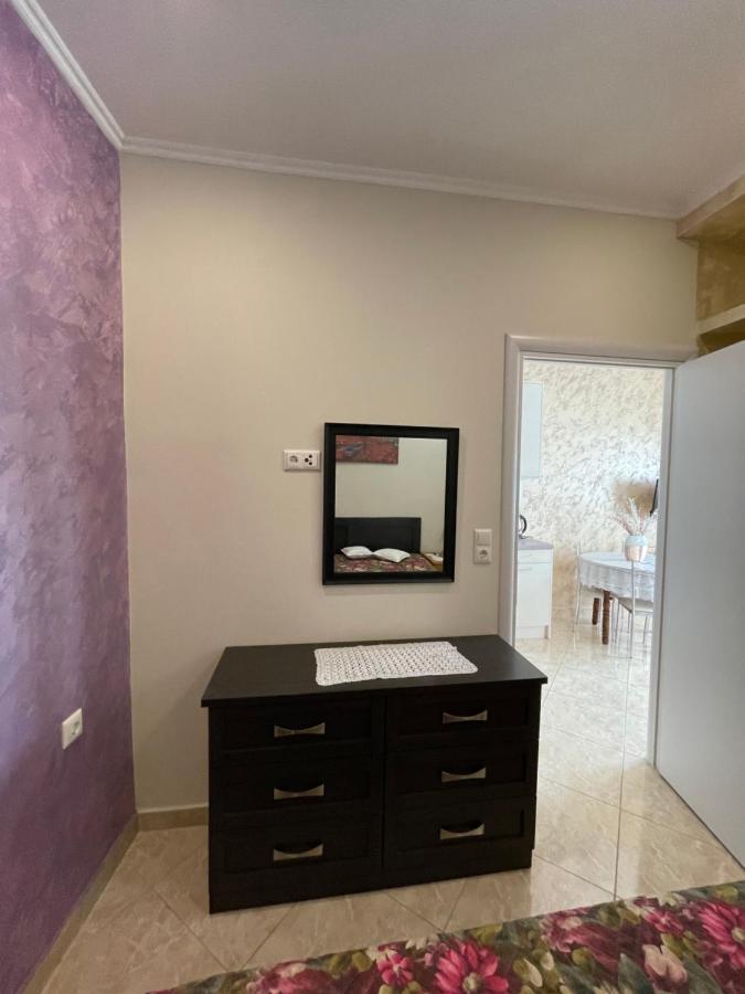 Leonora'S Apartment Prínos 外观 照片